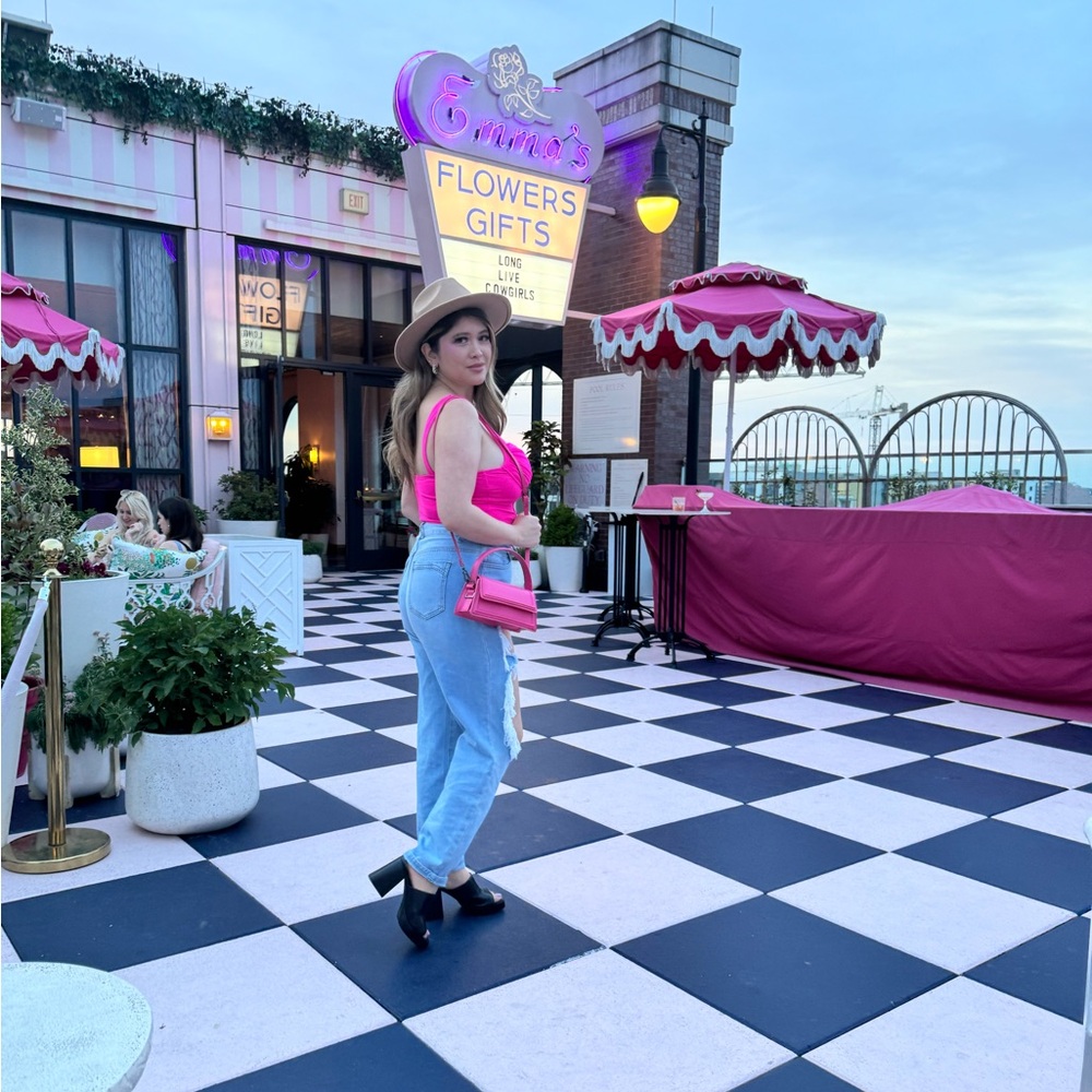 Meet @stylebysheryl Posher, Sheryl